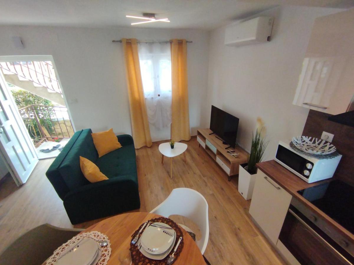 רוביני Apartment Jal מראה חיצוני תמונה
